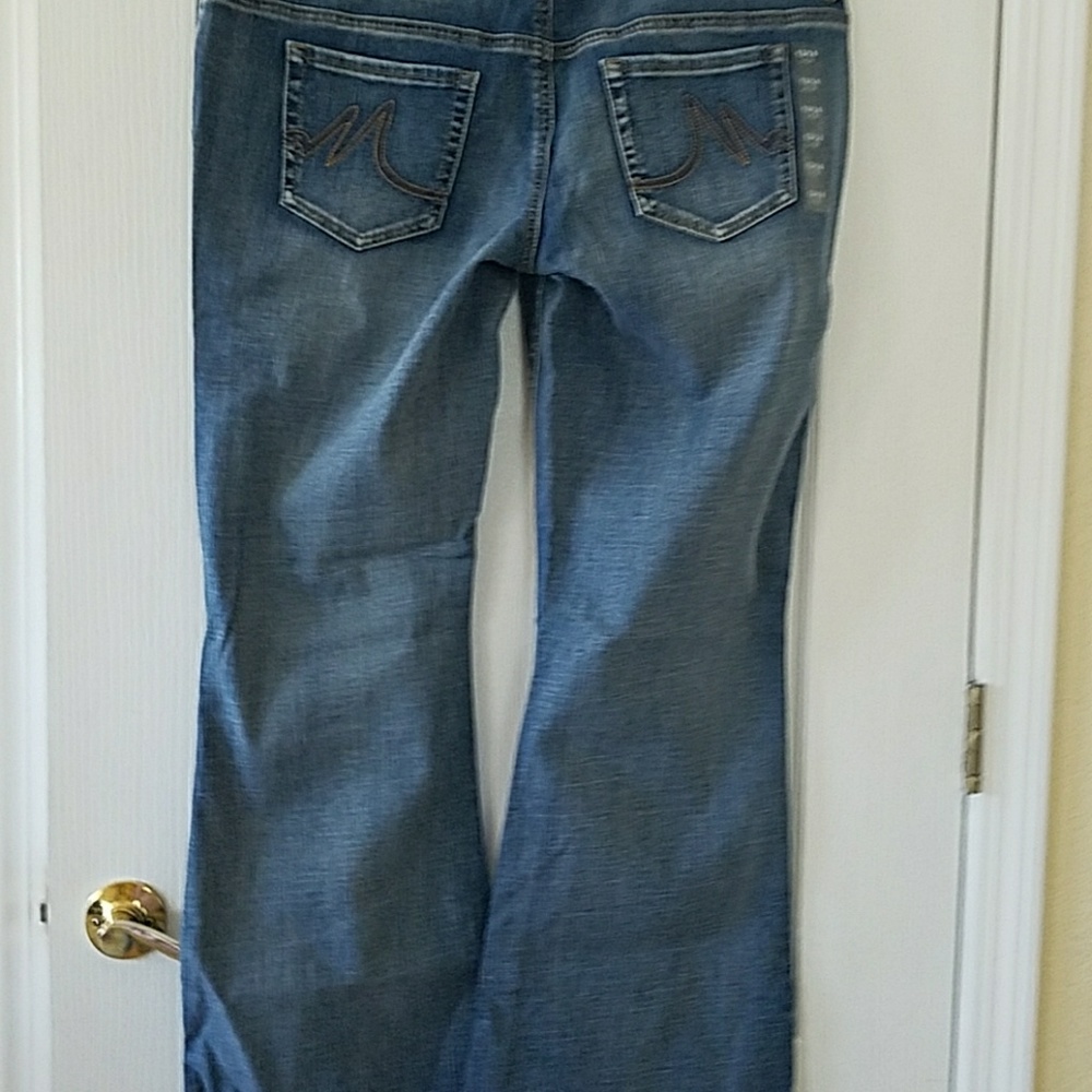 NWT Maurices Flare 13/14 Short